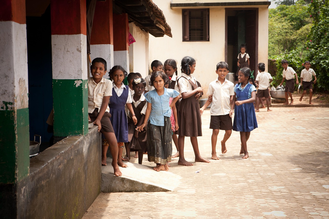 LE RUGBY, L’ÉDUCATION ET LA SOLIDARITÉ AU SERVICE DES ENFANTS.