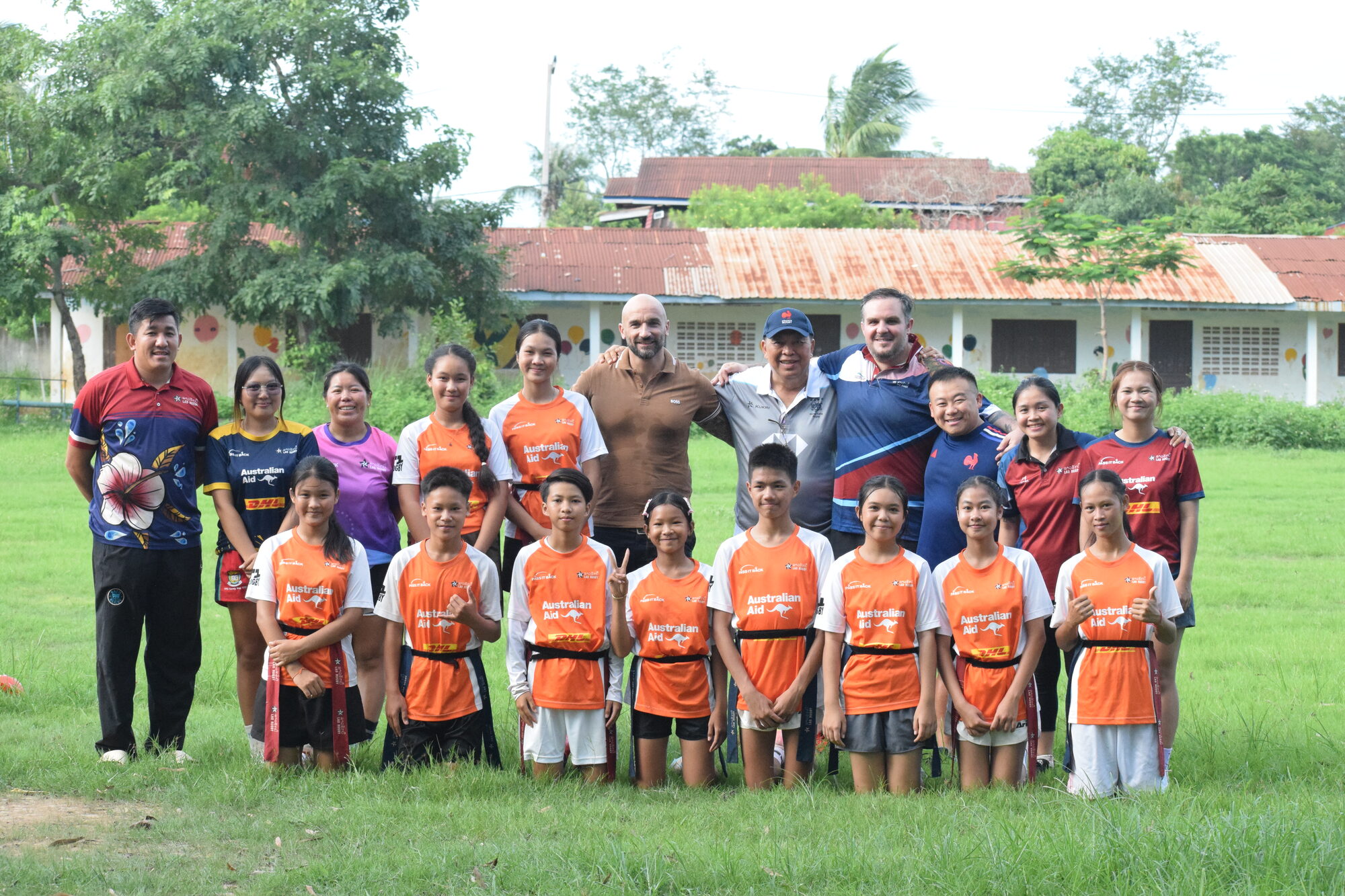 Mathieu Giudicelli aux côtés des équipes de la Lao Rugby Federation et de ChildFund Rugby à Vientiane
